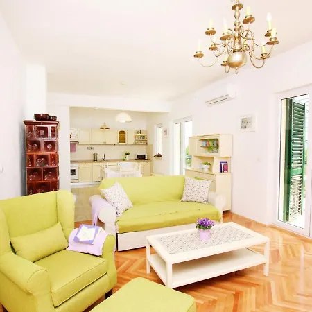Tatil Evi Duje *