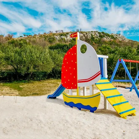 Duje Tatil Evi *